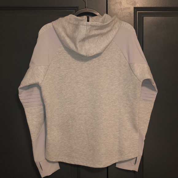 Women’s Grey Puma Jacket - Picture 4 of 5